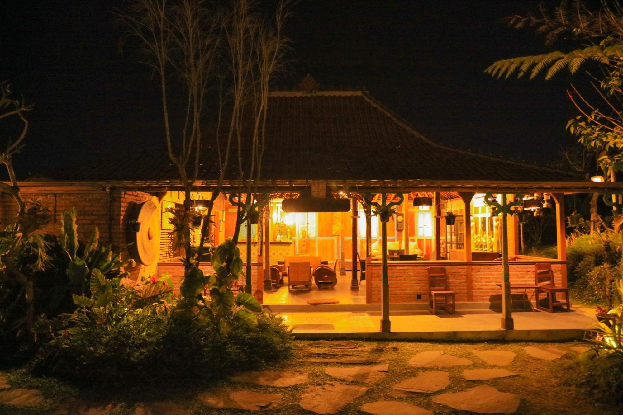 Pondok Kawinaya Singaraja Exteriör bild